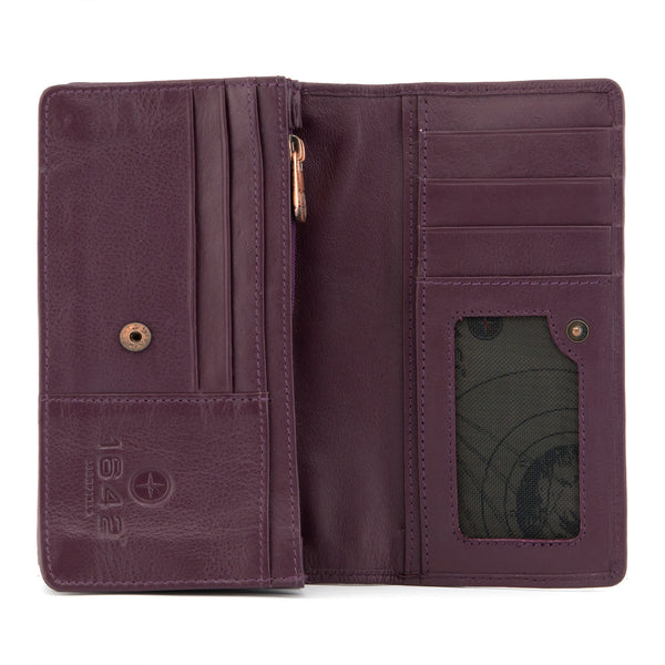 1043 17 - Double Gusset Flap Over Leather Purse